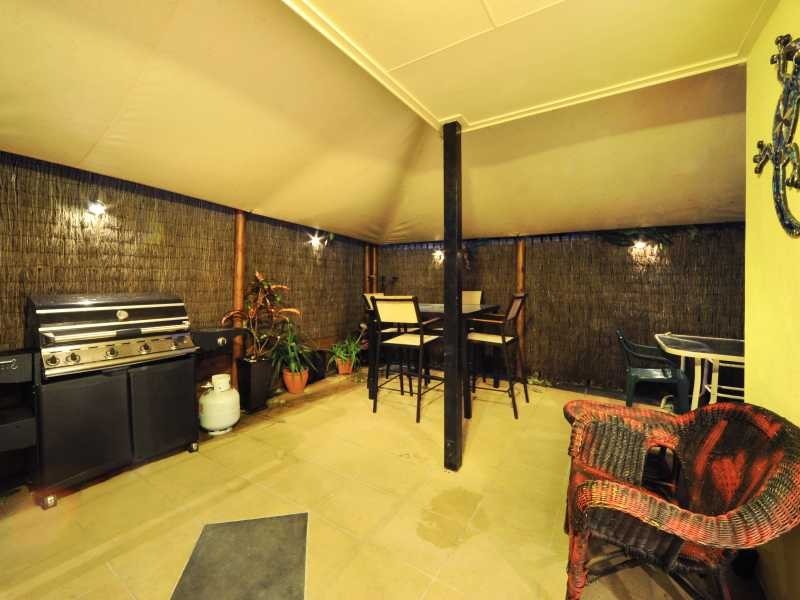 Unit 19/16 Beach Rd, Cannonvale QLD 4802