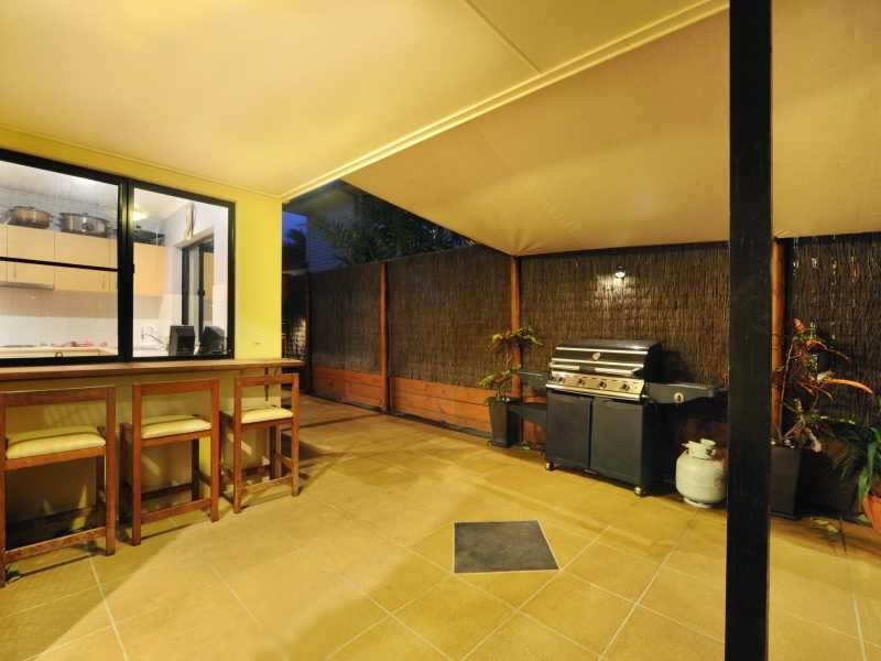 Unit 19/16 Beach Rd, Cannonvale QLD 4802