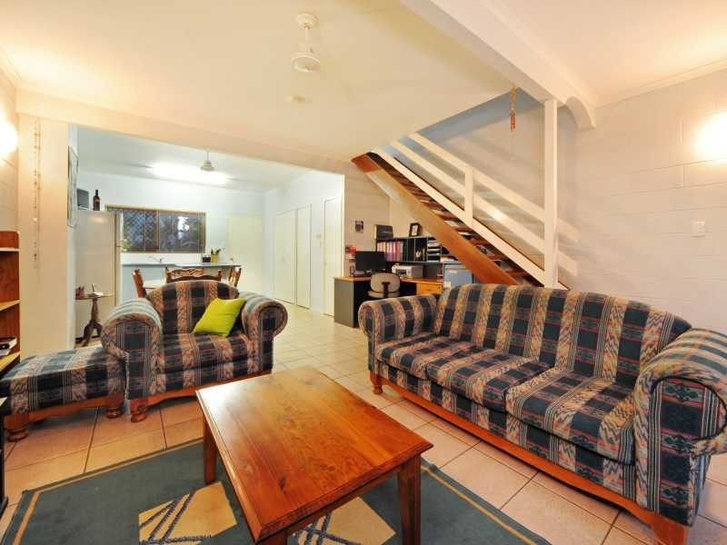 Unit 6/5 Eshelby Drive, Cannonvale QLD 4802