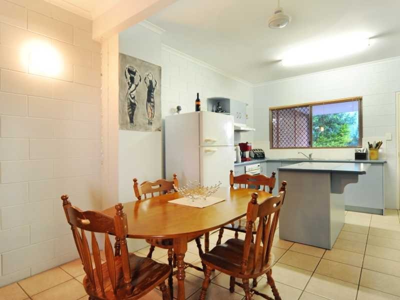 Unit 6/5 Eshelby Drive, Cannonvale QLD 4802