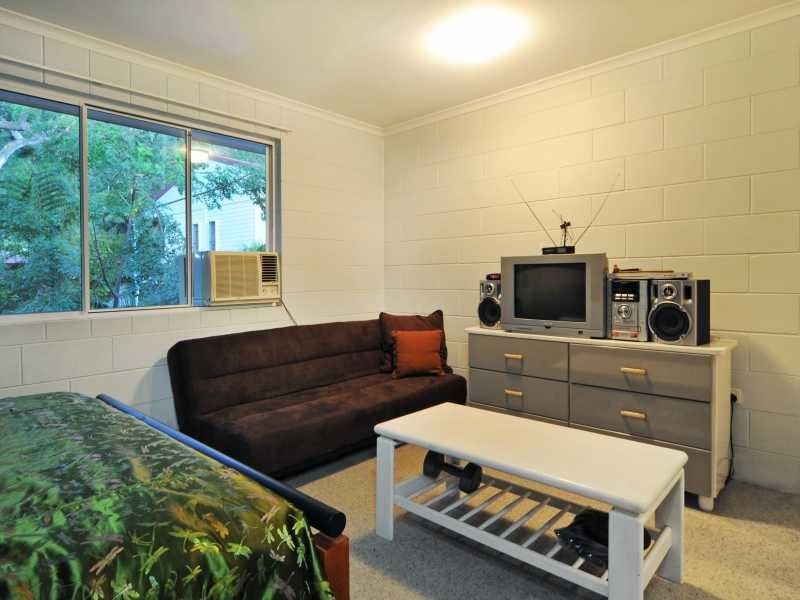 Unit 6/5 Eshelby Drive, Cannonvale QLD 4802
