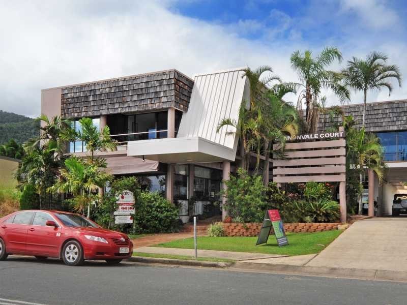 2/44 Coral Esplanade, Cannonvale QLD 4802