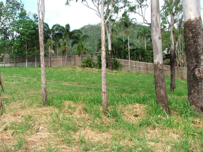 10 Ryben Court, Cannonvale QLD 4802