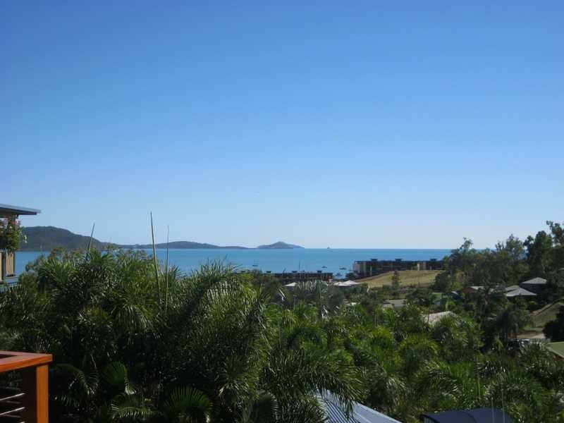 57 Eshelby Drive, Cannonvale QLD 4802