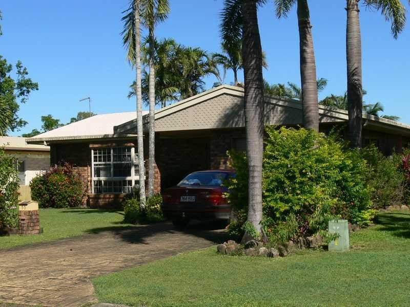 55 Spalla Drive, Proserpine QLD 4800