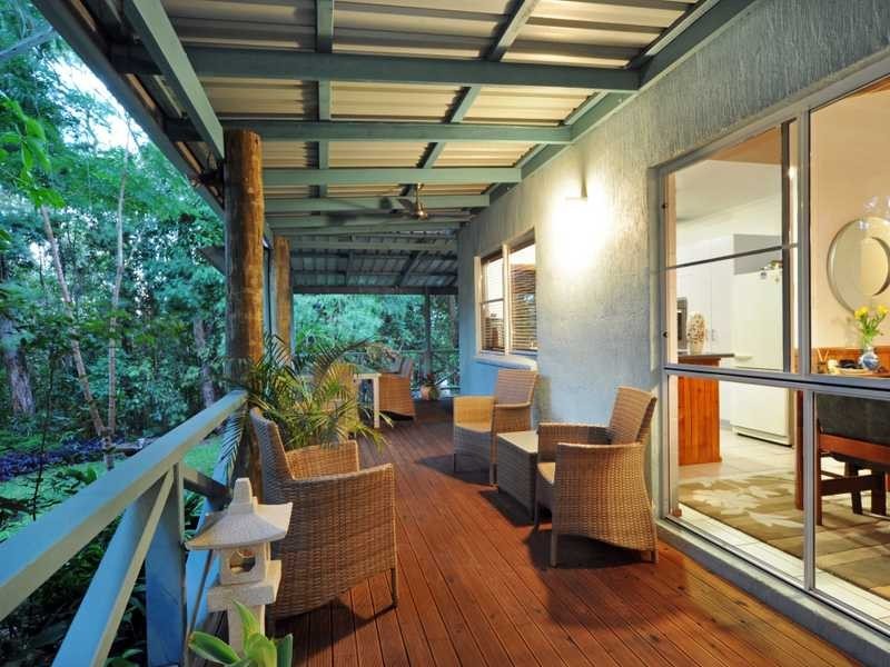 25 Eshelby Drive, Cannonvale QLD 4802