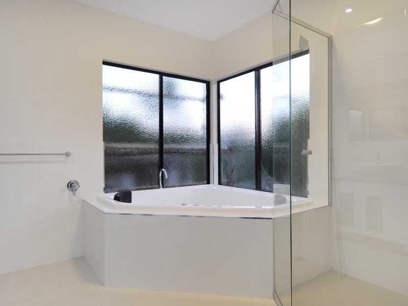 28 Beth Court, Cannonvale QLD 4802