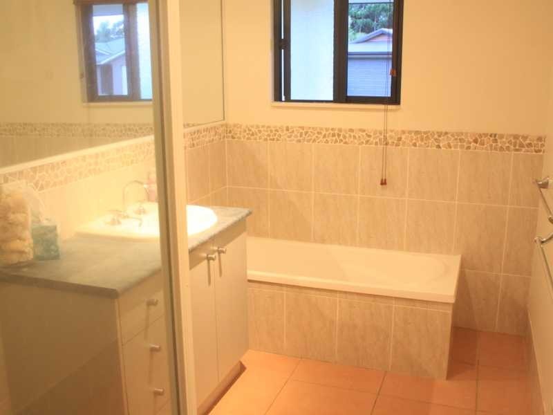 26 Banksia Court, Cannonvale QLD 4802