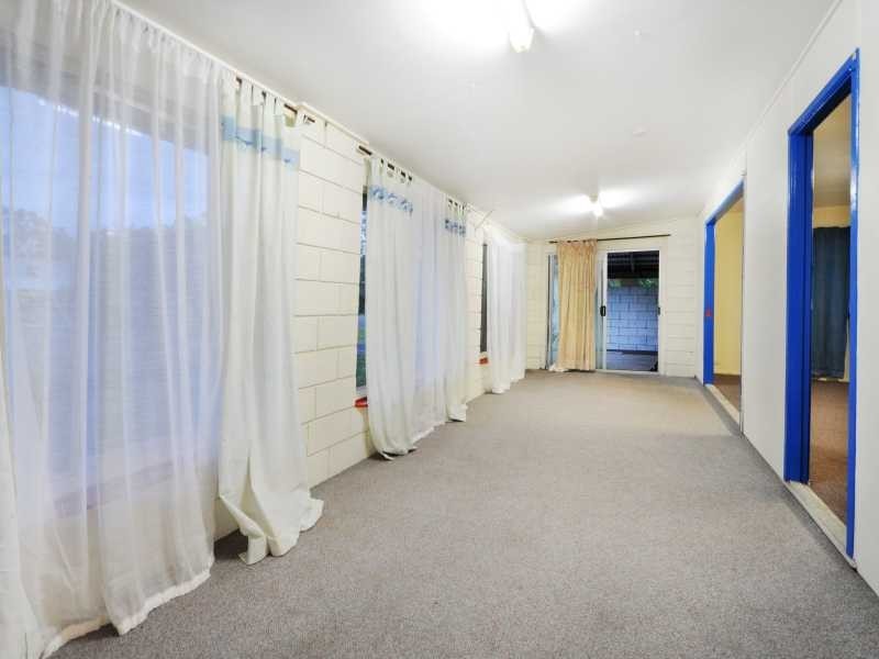 12 Schnapper Street, Cannonvale QLD 4802