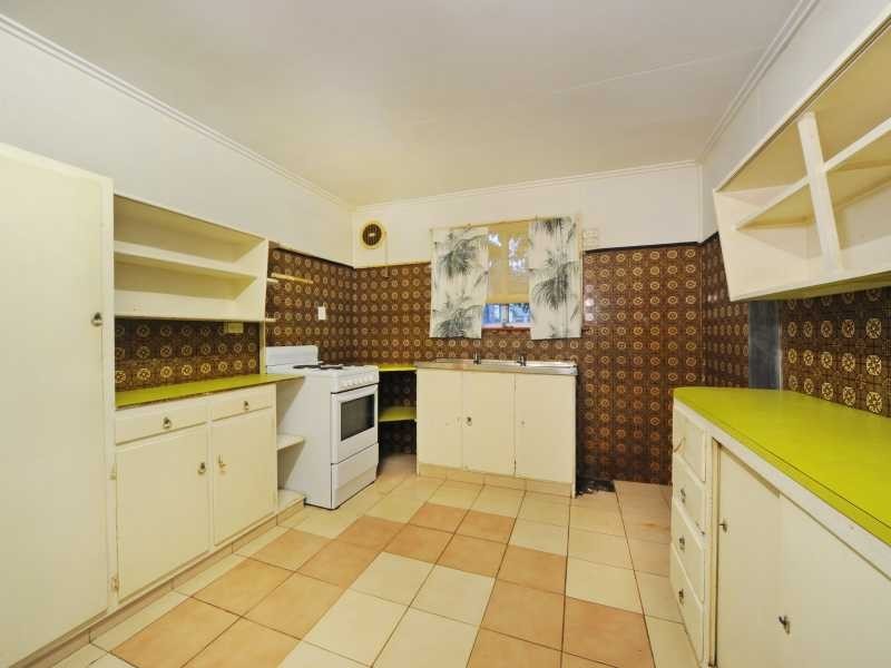 12 Schnapper Street, Cannonvale QLD 4802