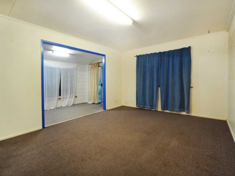12 Schnapper Street, Cannonvale QLD 4802