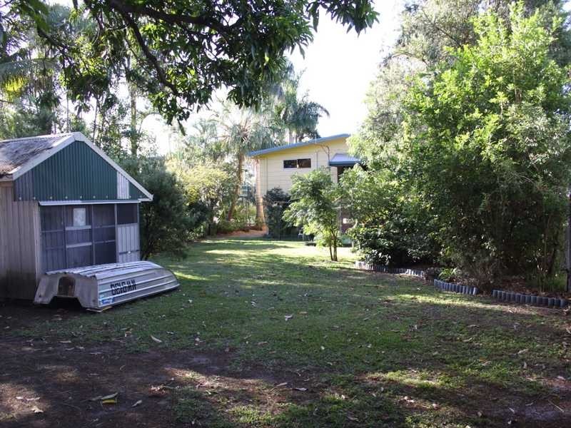 6 Schnapper Street, Cannonvale QLD 4802