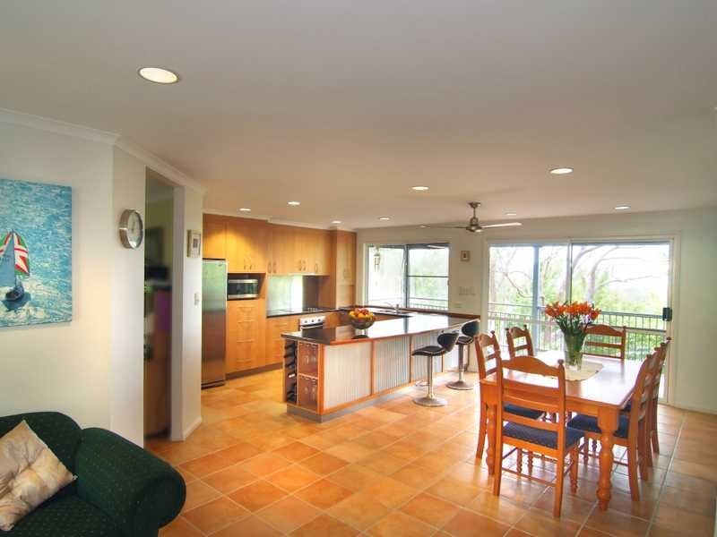 20 Country Road, Cannonvale QLD 4802