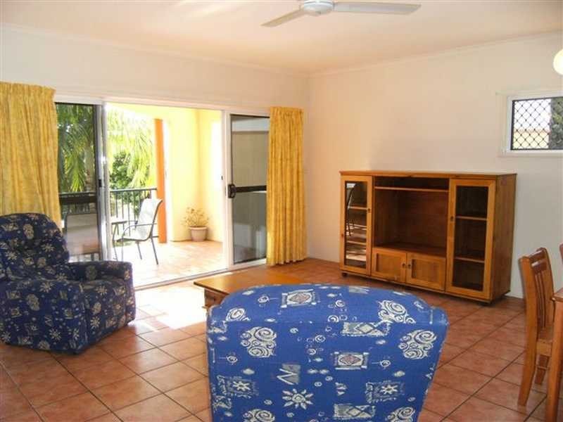 Unit 14/20 Island Drive, Cannonvale QLD 4802