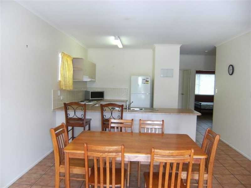 Unit 14/20 Island Drive, Cannonvale QLD 4802