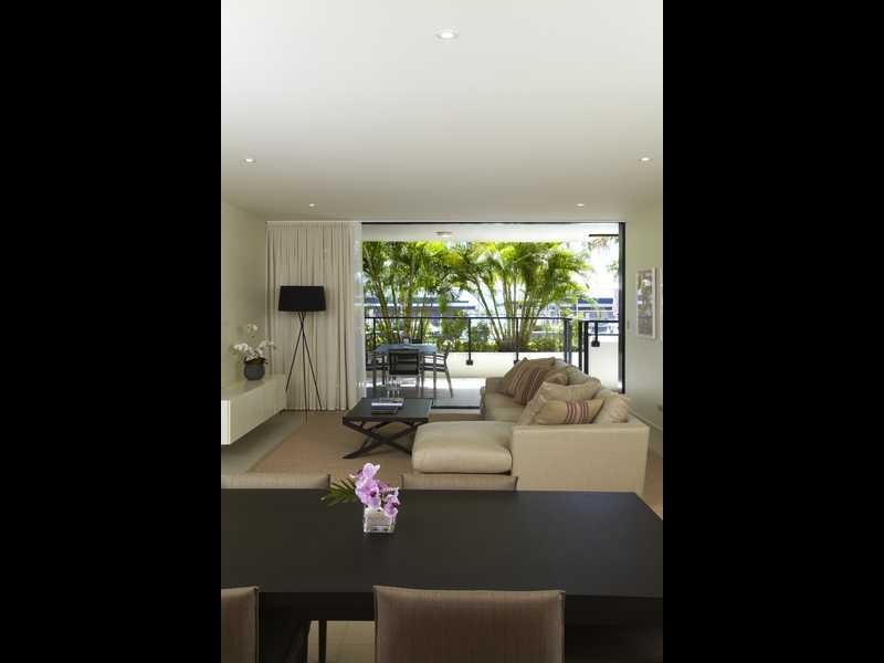 11 Altmann Avenue, Cannonvale QLD 4802