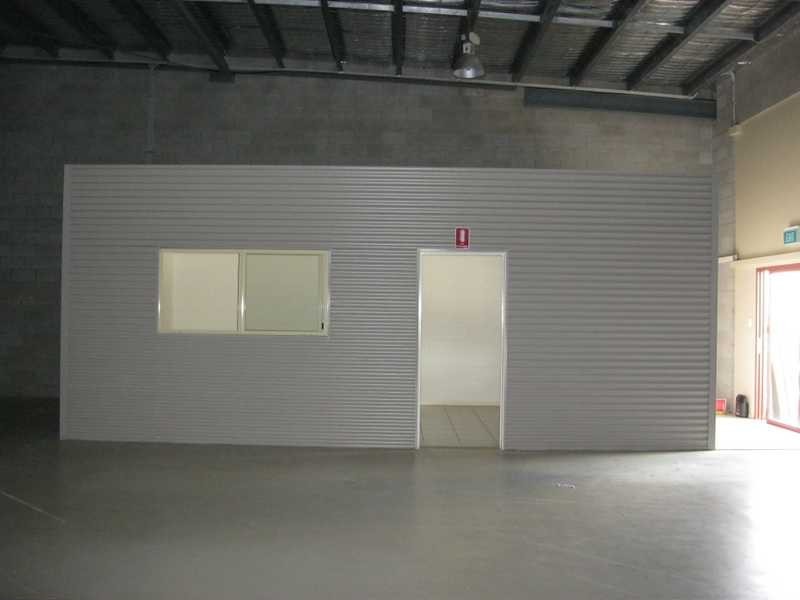 2/21 Carlo Drive, Cannonvale QLD 4802