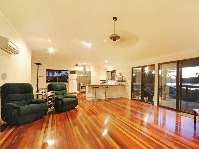 61 Eshelby Drive, Cannonvale QLD 4802