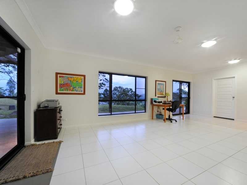 69 Kookaburra Drive, Cannon Valley QLD 4800