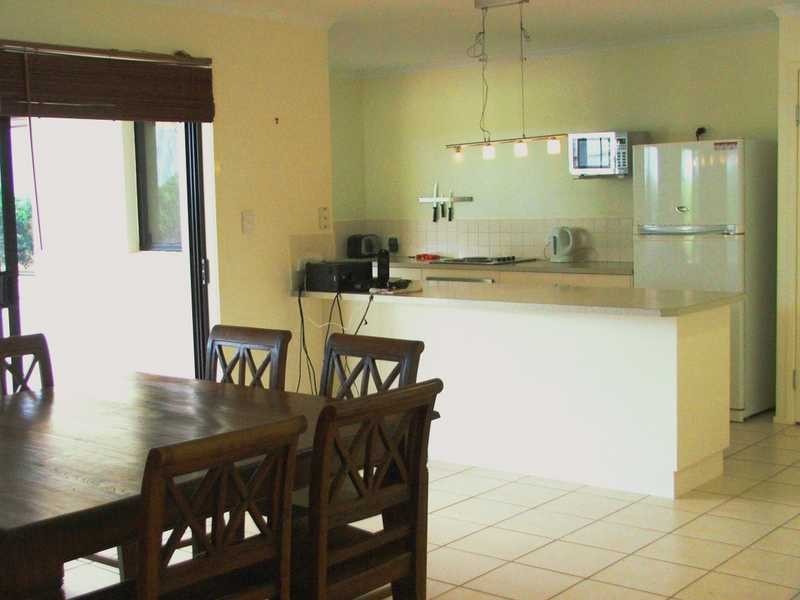 9 Links Drive, Cannonvale QLD 4802