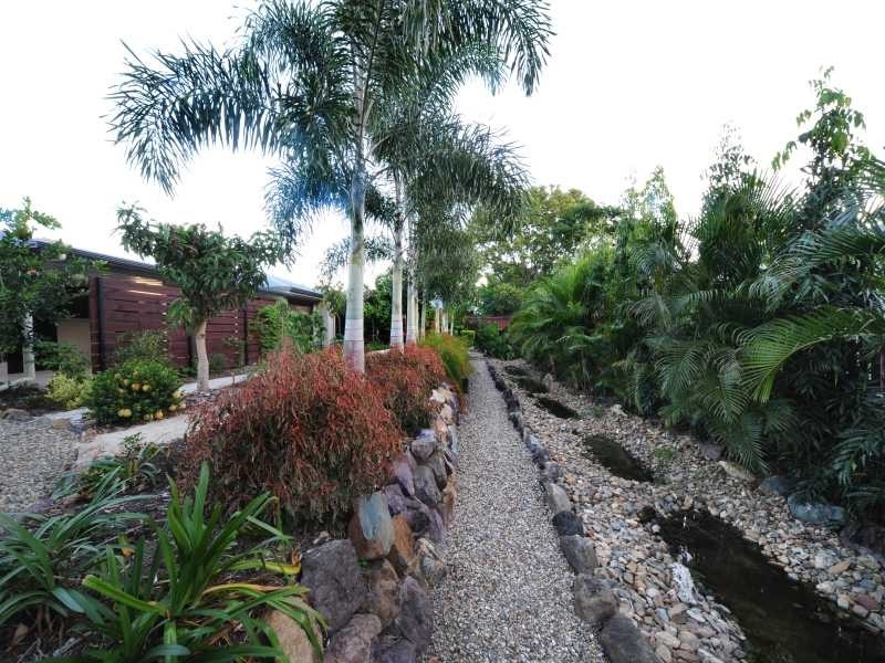 27 Banksia Court, Cannonvale QLD 4802