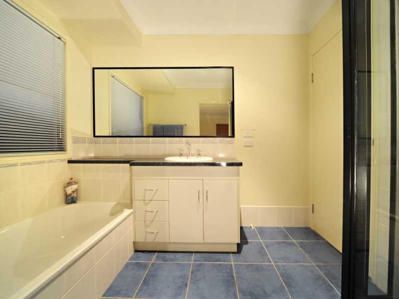 27 Banksia Court, Cannonvale QLD 4802