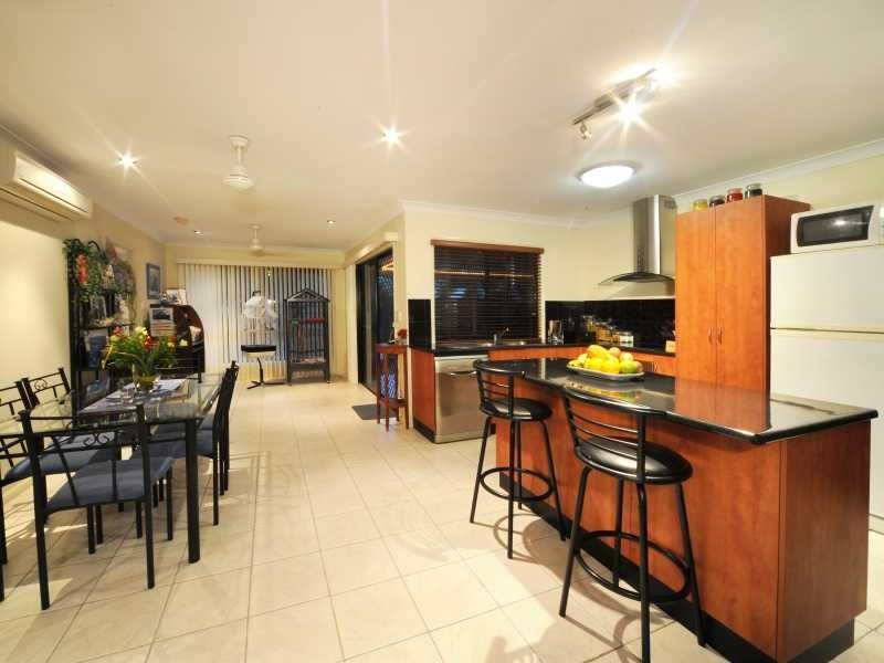27 Banksia Court, Cannonvale QLD 4802