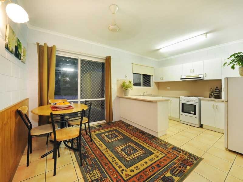 Unit 16/11 Island Drive, Cannonvale QLD 4802