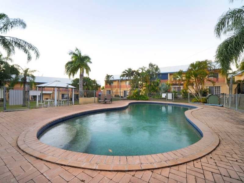 Unit 16/11 Island Drive, Cannonvale QLD 4802