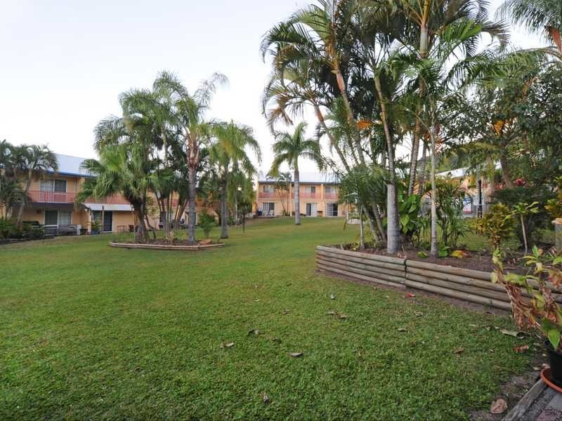 Unit 16/11 Island Drive, Cannonvale QLD 4802