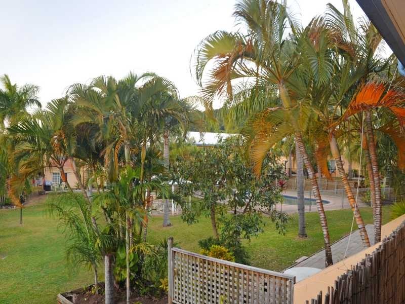 Unit 16/11 Island Drive, Cannonvale QLD 4802