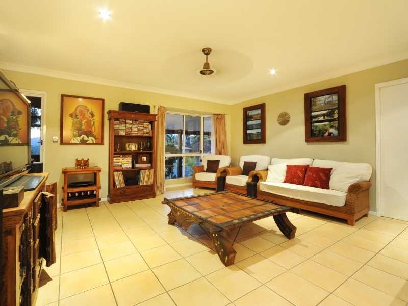 43 Country Road, Cannonvale QLD 4802