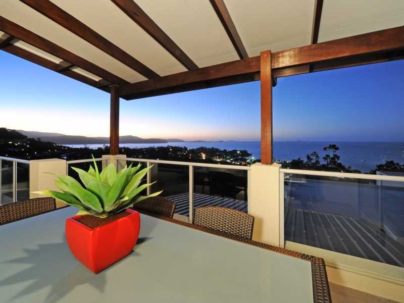 3 Bedrooms Whitsunday Reflections Horizons Way, Airlie Beach QLD 4802