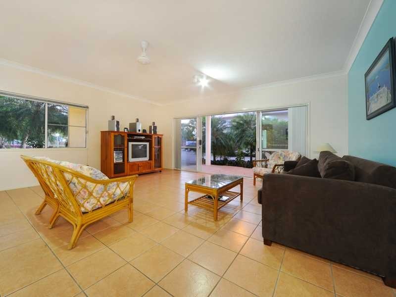 Unit 1/24 Pandanus Drive, Cannonvale QLD 4802