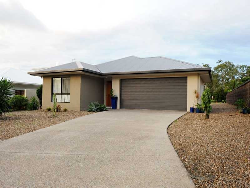 83 Abell Road, Cannonvale QLD 4802