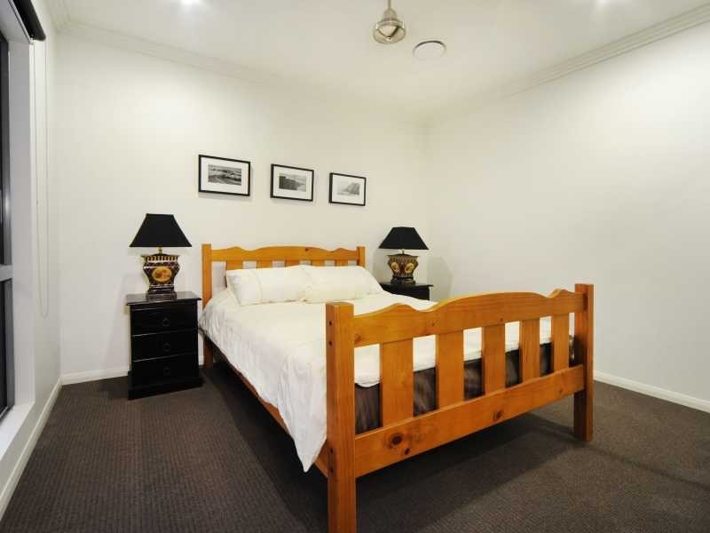 Unit/1/6 Raddle Court, Cannonvale QLD 4802