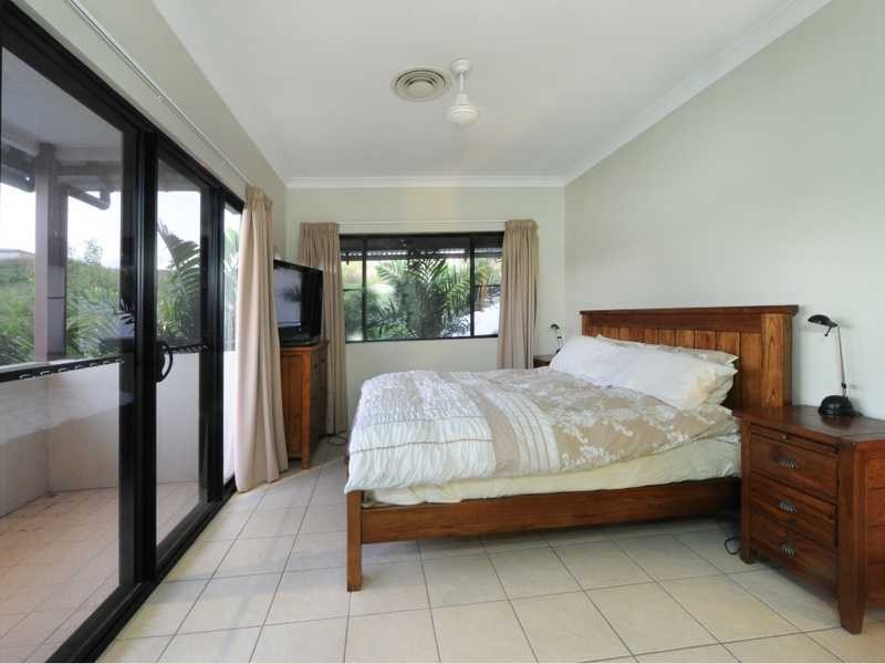 Unit 8/14 Altman Avenue, Cannonvale QLD 4802