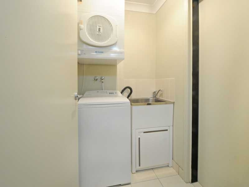 Unit 8/14 Altman Avenue, Cannonvale QLD 4802