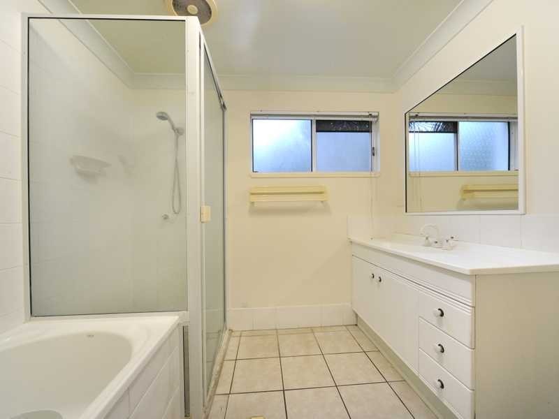 Unit 17/24 Pandanus Drive, Cannonvale QLD 4802