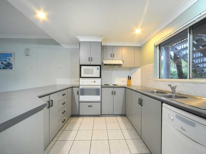 Unit 17/24 Pandanus Drive, Cannonvale QLD 4802