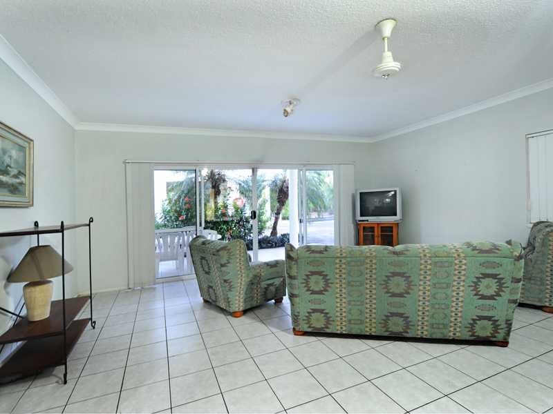 Unit 17/24 Pandanus Drive, Cannonvale QLD 4802