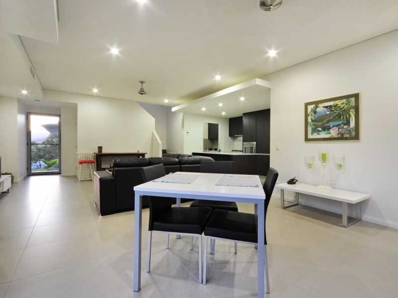 Unit 2/6 Raddle Court, Cannonvale QLD 4802