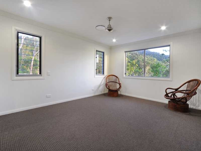 Unit 2/6 Raddle Court, Cannonvale QLD 4802