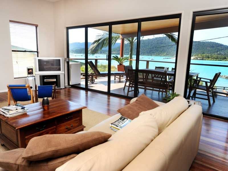 5 Mazlin Street, Airlie Beach QLD 4802