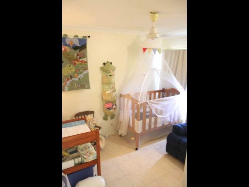 16 Valley Drive, Cannonvale QLD 4802