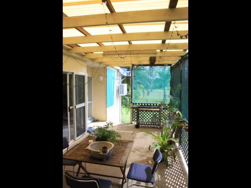 16 Valley Drive, Cannonvale QLD 4802