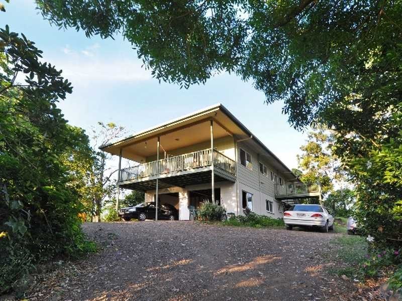 1 Valley Drive, Cannonvale QLD 4802
