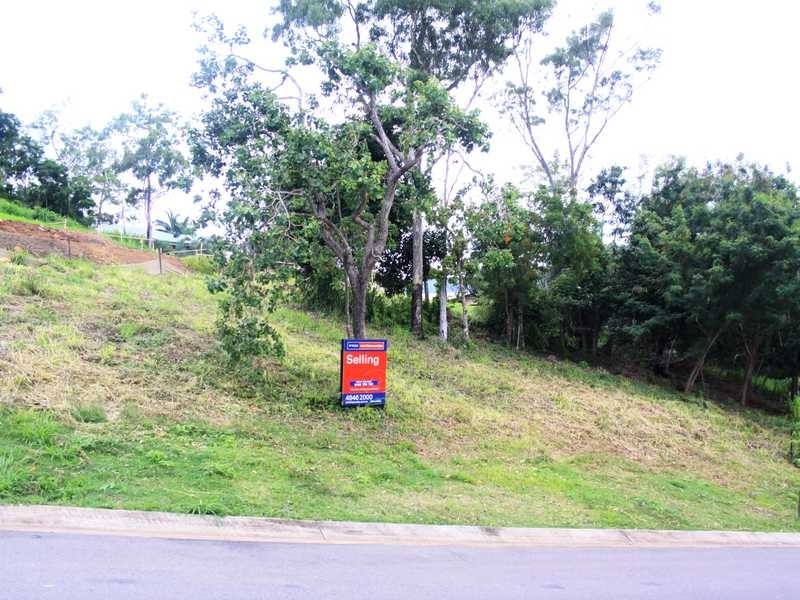 8 Beth Court, Cannonvale QLD 4802