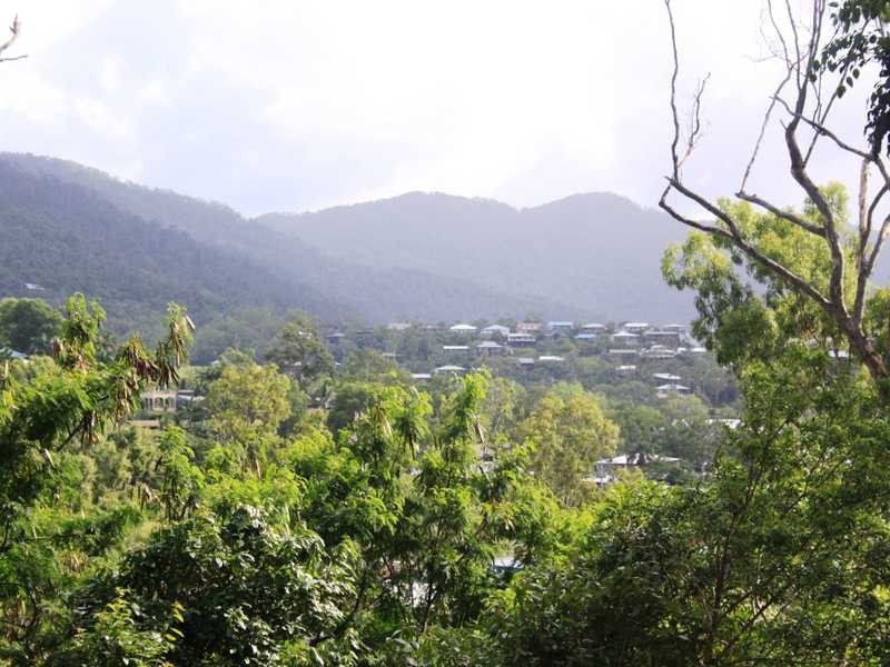 8 Beth Court, Cannonvale QLD 4802