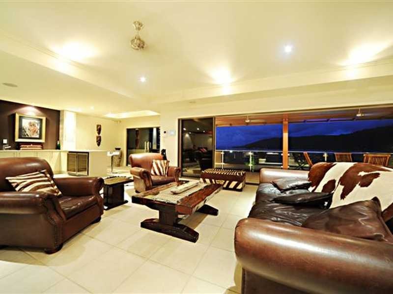 18 Broadwater Avenue, Airlie Beach QLD 4802